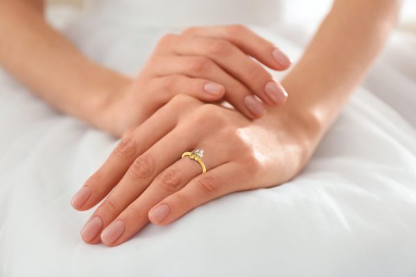 Classic Diamond Ring In 18K Gold