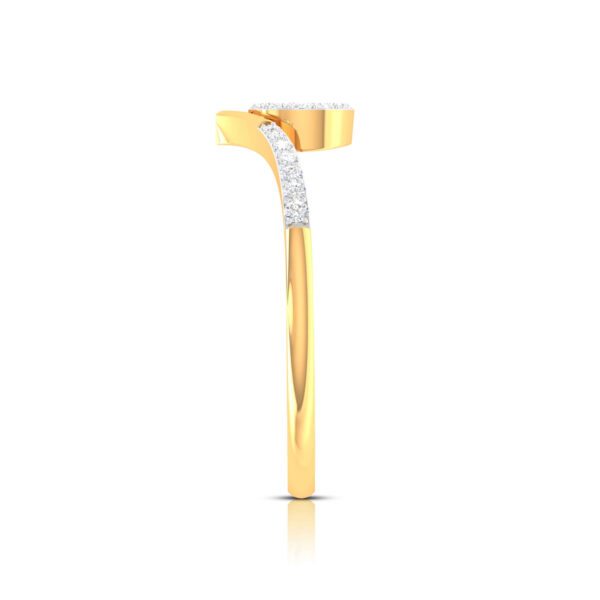 YELLOW GOLD DIAMOND RING FOR GIRLS AND WOMEN