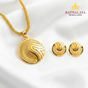 LIGHT WEIGHT PENDANT SET FOR DAILY WEAR AND PARTY BOTH