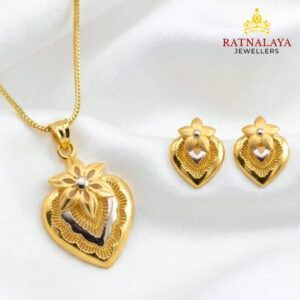 HEARTH SHAPPED PENDANT FOR WOMEN