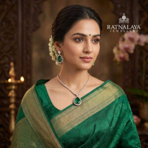 Pure Luxury Crafted in Green Diamond Necklace set