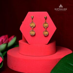 Beautiful flower Design Gold Earrings