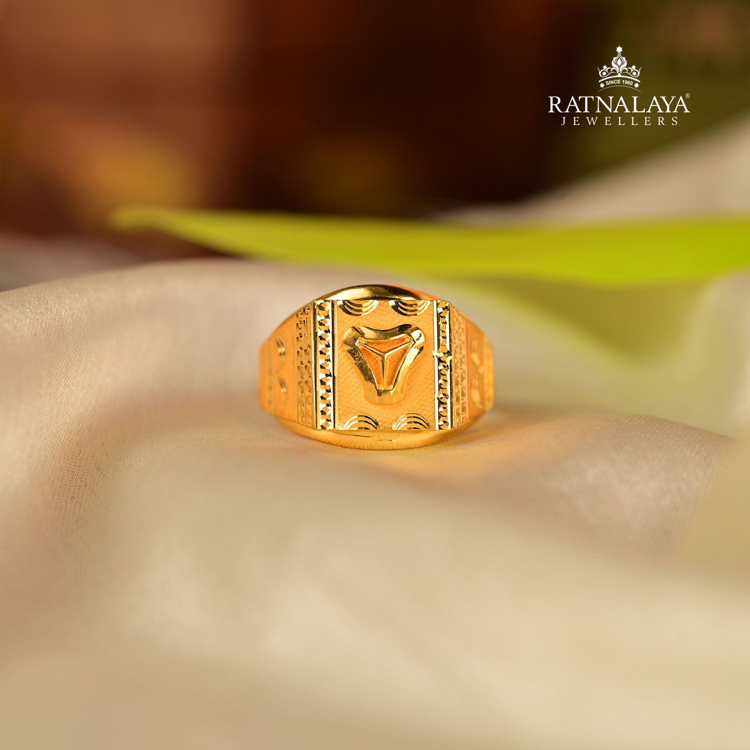 1 Gram Gold Plated Mudra With Diamond Glamorous Design Ring For Men - –  Soni Fashion®