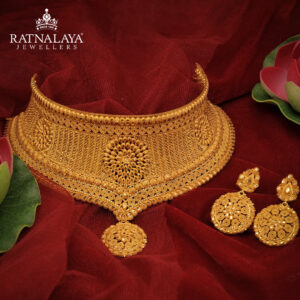 Buy Gold Choker Set in Patna