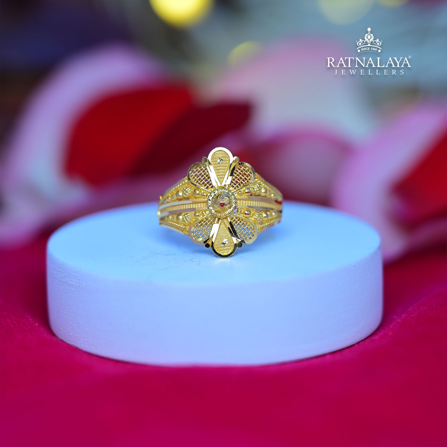 Purchase Latest Gold Rings Online| Kalyan Jewellers