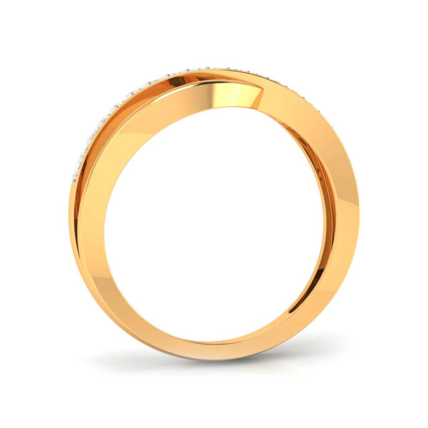 Eva Round With Wave Design Diamond Ring