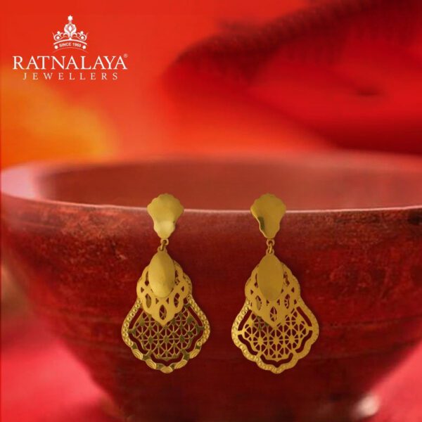 FANCY EARRINGS 22kt GOLD RATNALAYA JEWELLERS